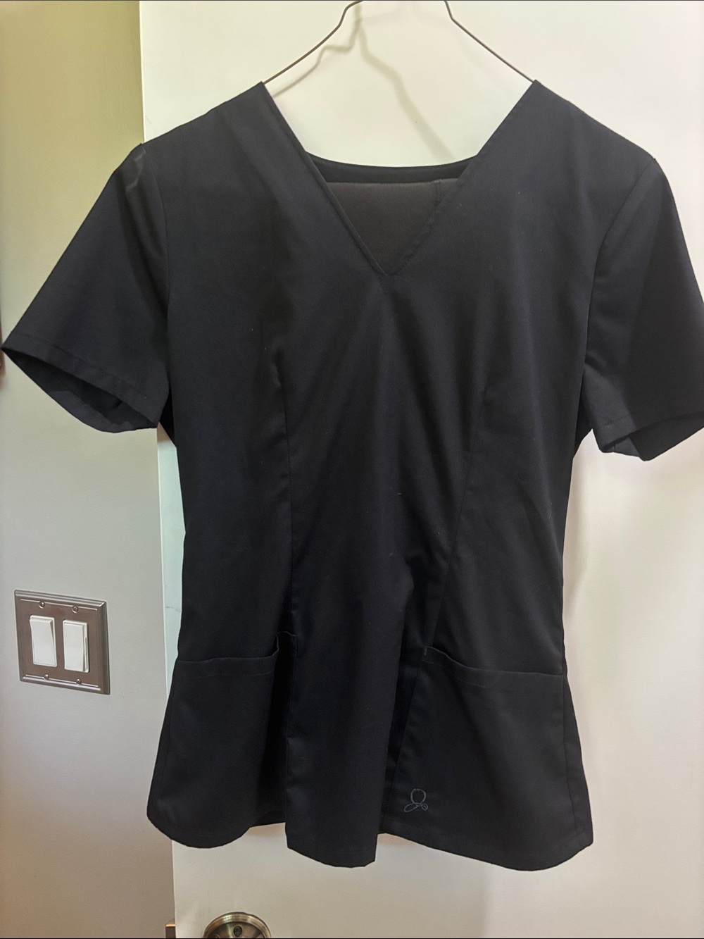 Jaanuu Black V-Neck Short Sleeve Medical Scrub Top